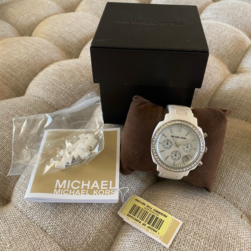 Michael Kors white chunky link watch style MK5079